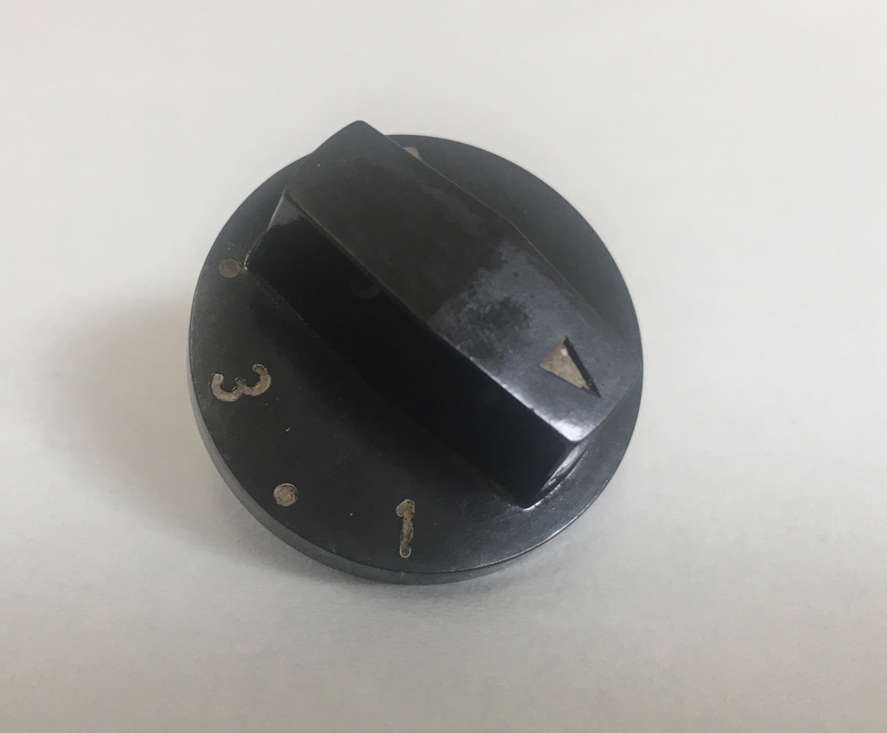 Kleiner Drehknopf 2,8/3,5 cm mit Skala 1-6 GEBRAUCHT