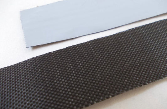 Feuerfestes Klebeband 10 cm gegen Ausfransen der Dichtschnur