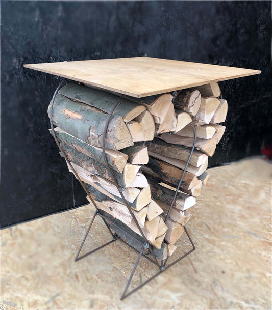 Holzherz, Holztisch, Kaminholzregal