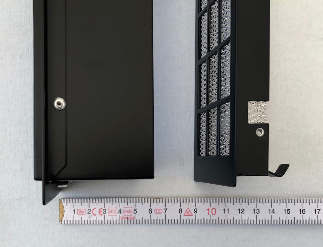 Lüftungsgitter zur Hinterlüftung brennbarer Wände