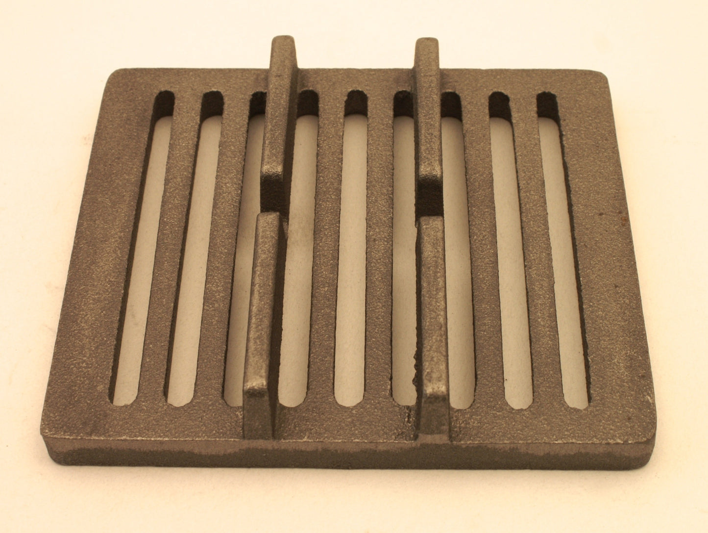 Ofenrost 16,5 x 18,5 cm mit doppeltem Steg, Kaminrost Feuerrost