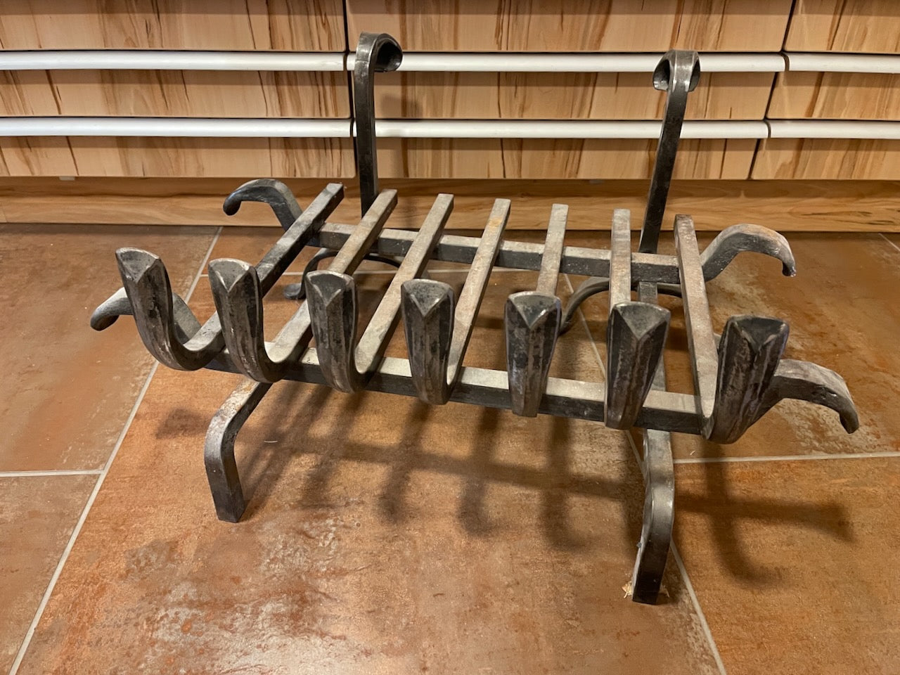 Feuerrost Feuerkorb 41 x 55 cm für einseitige/mehrseitige offene Feuerstätte/ Grill