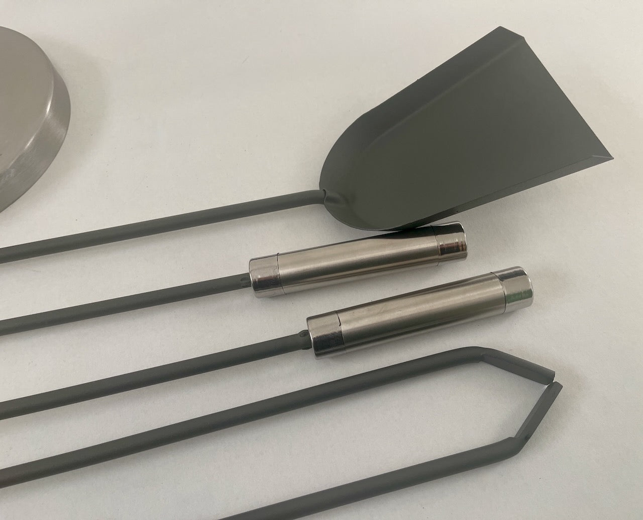 Kaminbesteck 4-teilig rund Anthrazit + Edelstahl 66cm