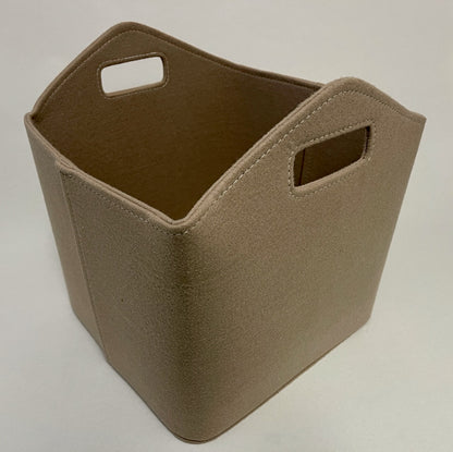 Hochwertiger Kaminholzkorb aus beige-farbenen Filz