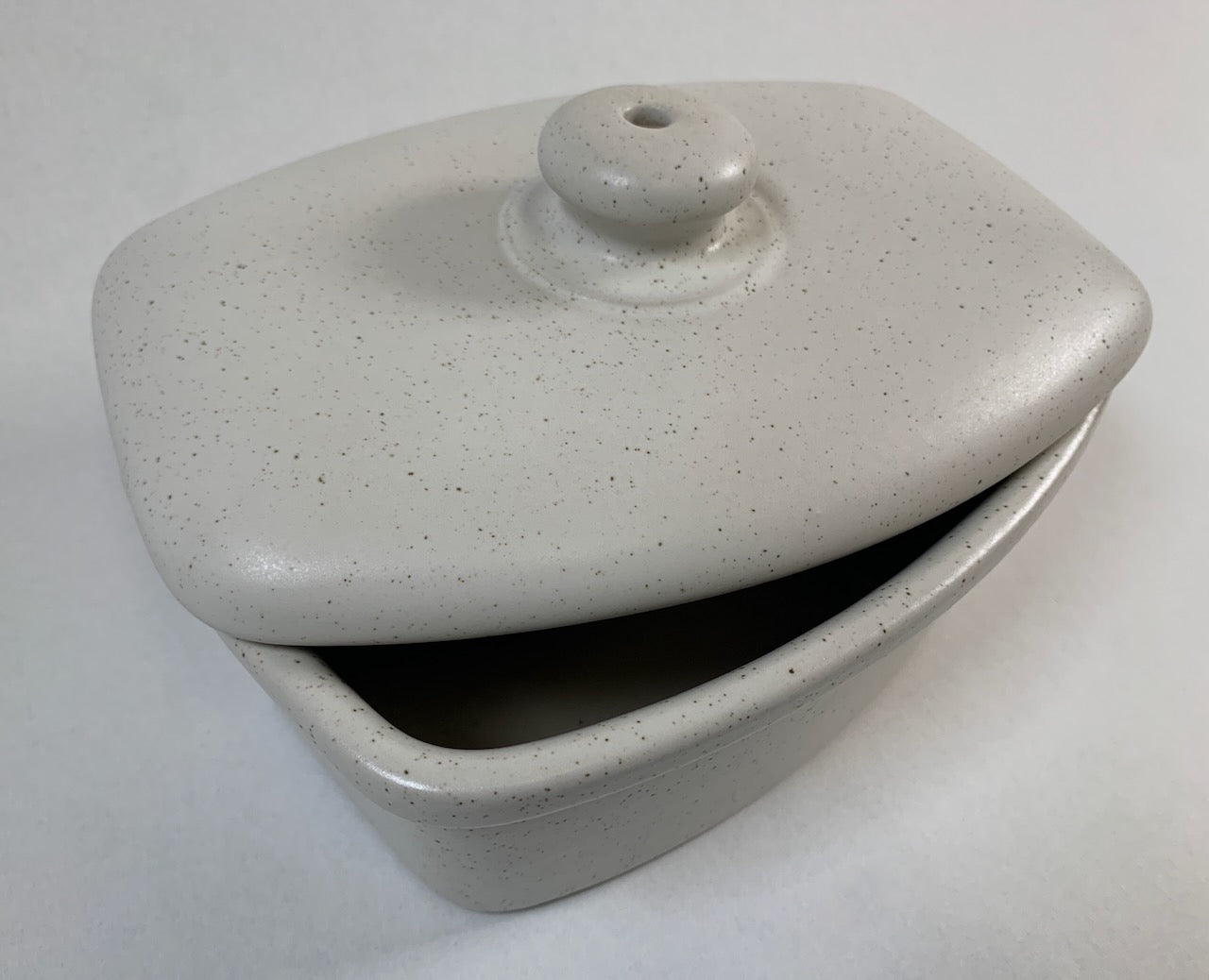 Handgefertigte Bratapfel Backform aus Keramik SAHARA Beige