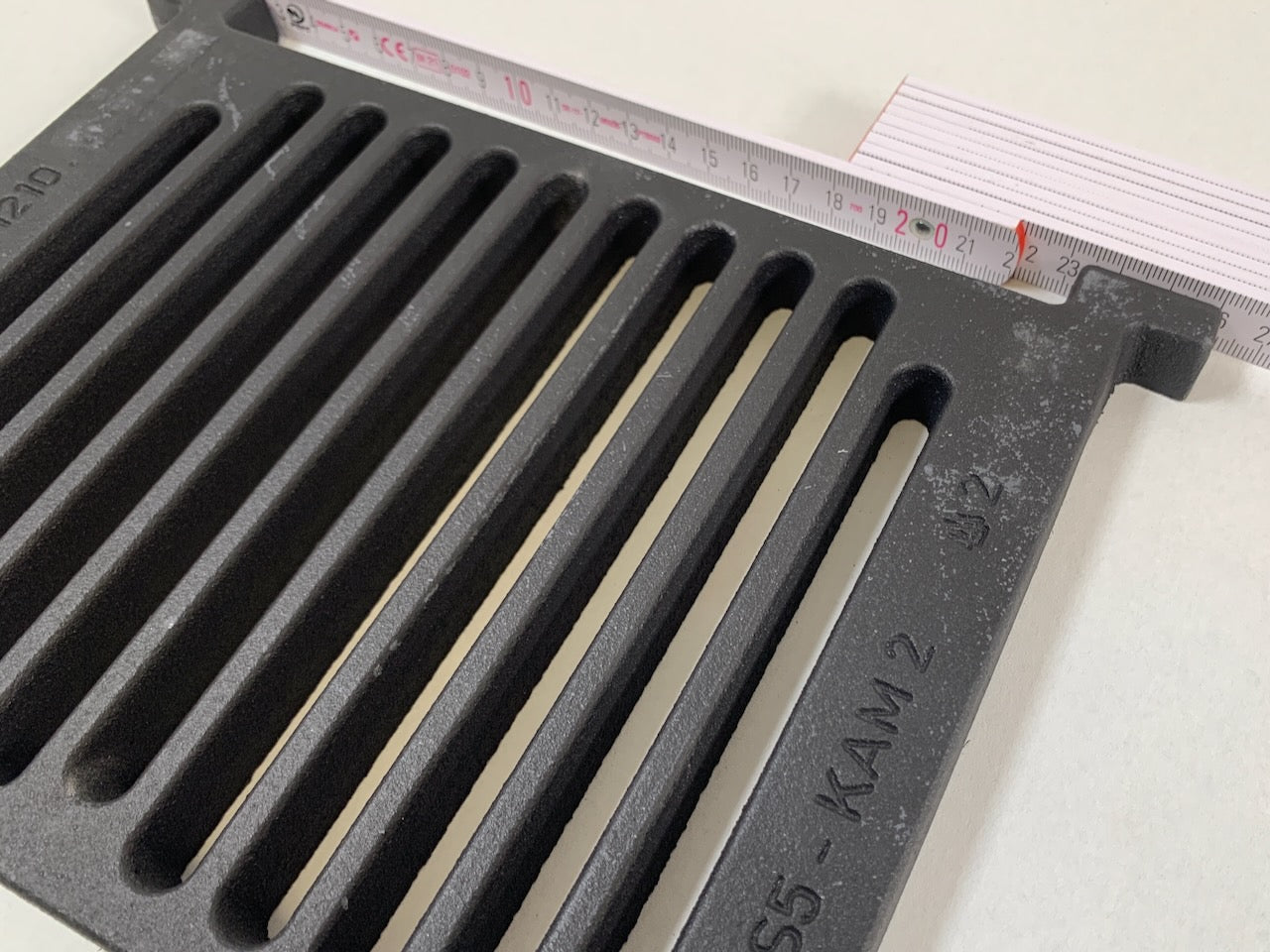 Ofenrost 17,5 x 23 cm als Klapprost zum Hochklappen Kaminrost