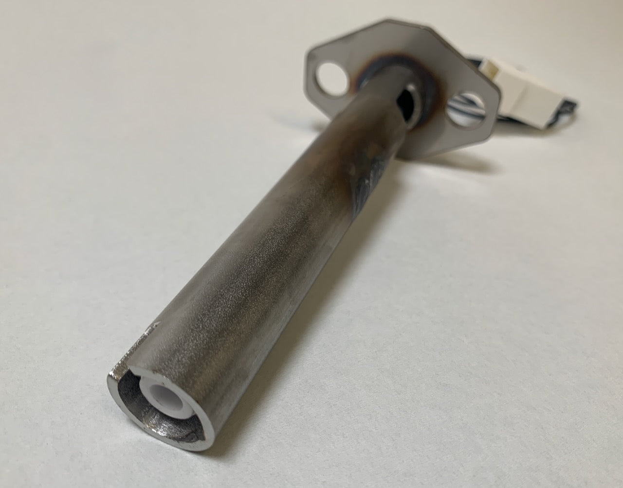 Zündkerze keramisch 300 W montiert – passend für viele RIKA Pelletöfen