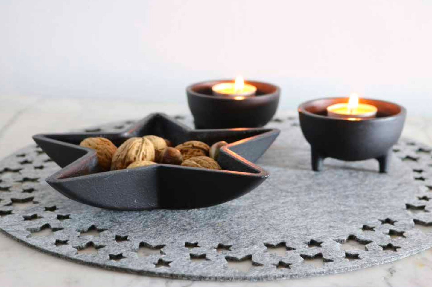 Kerzenständer Schale Gusseisen Stern für Teelichter + normale Kerzen